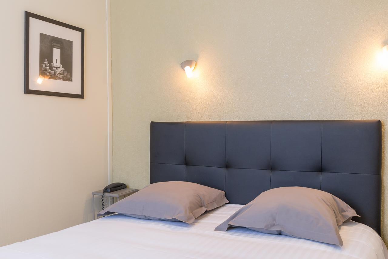 Hotel De La Gare Thouars Extérieur photo
