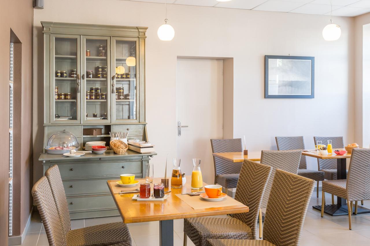 Hotel De La Gare Thouars Extérieur photo